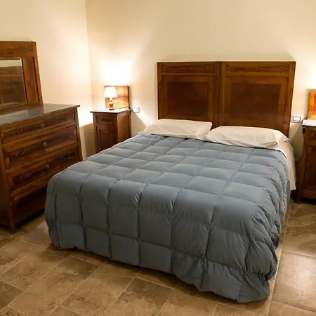 Il Sambuco Alloggio per agriturismo Siena