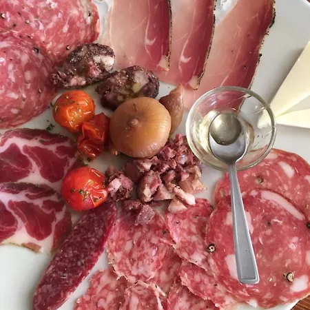 Agriturismo Il Sambuco *